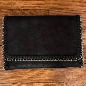 Urban Expressions Black Chain Clutch/Crossbody